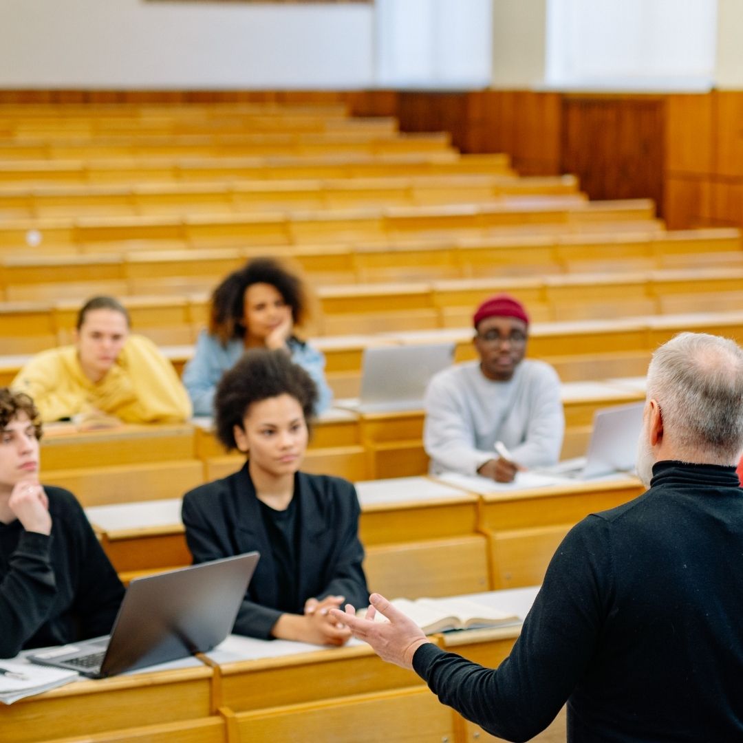 Law assignment tutor providing legal coursework guidance to a UK university student